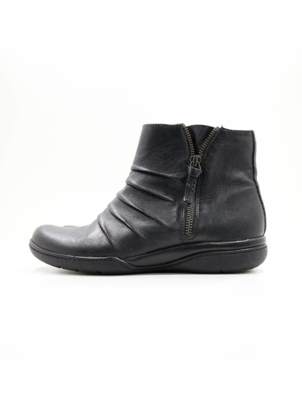 Clarks Kearns Blush Black Leather Flat Ankle Boots - Women's 7